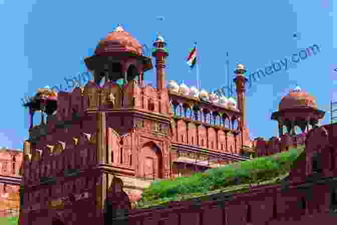 A Photograph Of The Red Fort In Delhi, Showcasing Its Architectural Blend Of Hindu And Islamic Styles Writing Self Writing Empire: Chandar Bhan Brahman And The Cultural World Of The Indo Persian State Secretary (South Asia Across The Disciplines)