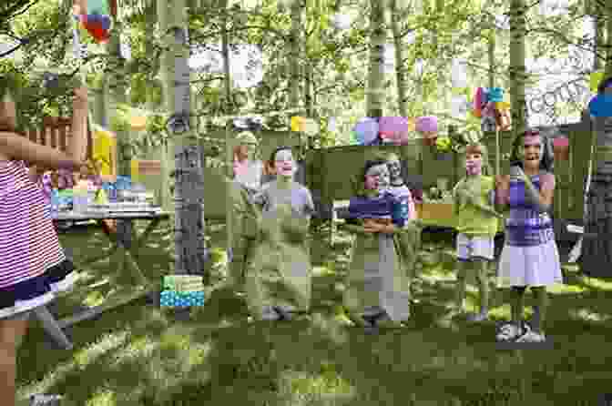 Children Playing Games At A Birthday Party THE DIY AMAZING LOW COST CHILD S BIRTHDAY PARTY : Olde MacDonald Farm Birthday Party Games Decorations Checklists Set Up Lists Birthday Presents (Parties 4)